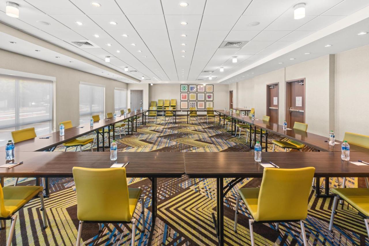 Holiday Inn Express Hotel & Suites Willows By Ihg Buitenkant foto